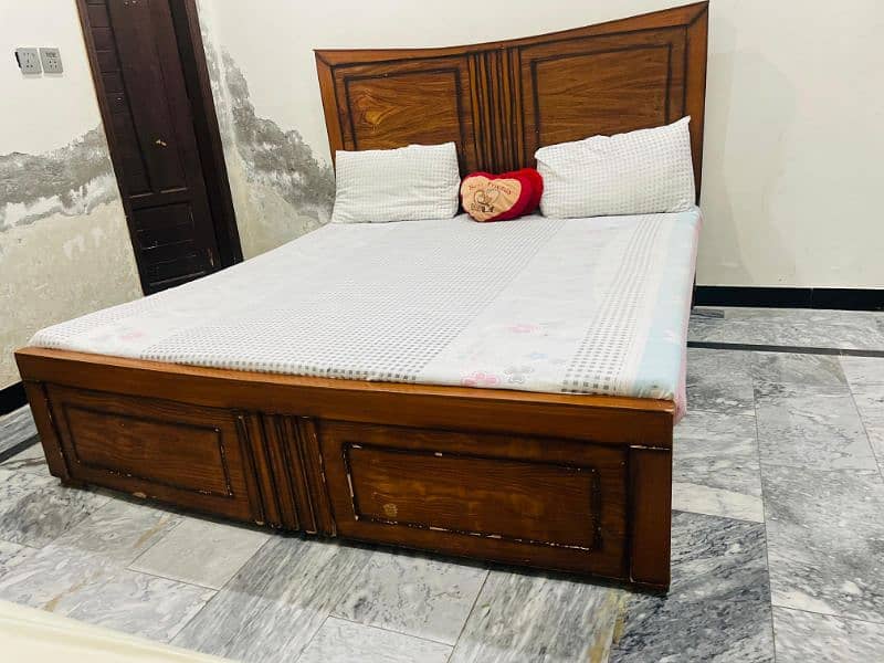 Bed wooden 4