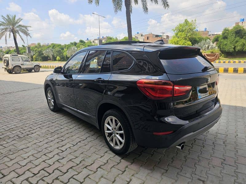 BMW X1 2018, full option, total genuine, bmw maintained 4