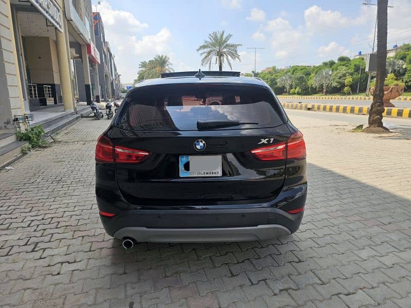 BMW X1 2018, full option, total genuine, bmw maintained 5