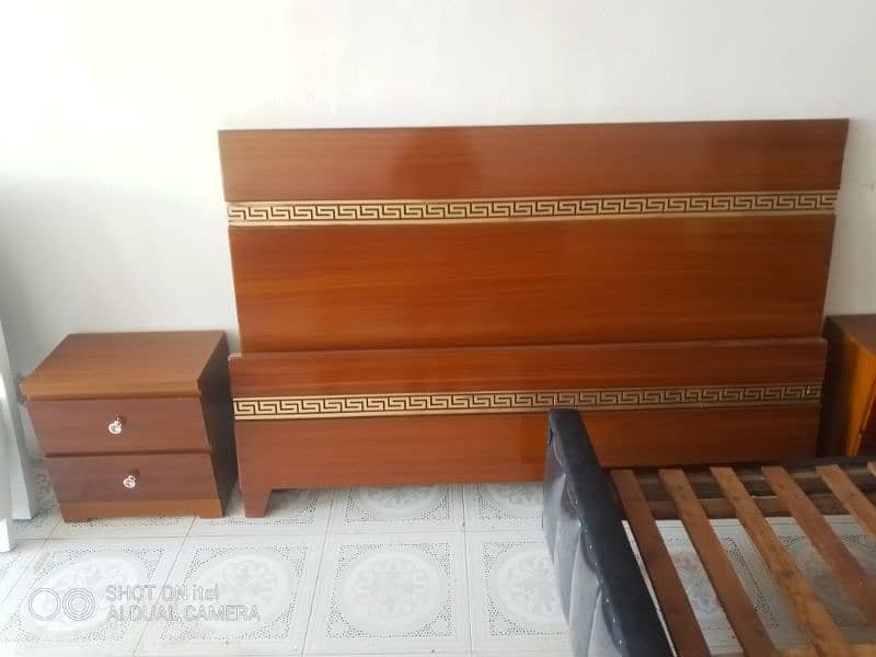 King size double bed kikar wooden 4