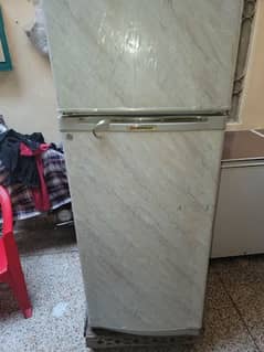 High-Quality Used Refrigerator – Excellent