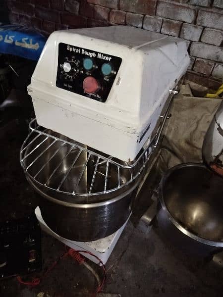 5 kg  dough machine imported 220 voltage three speed 4