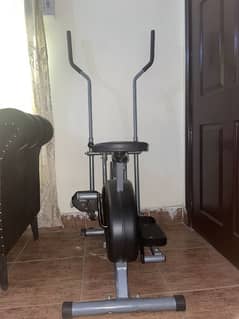 Exercise cycling machine