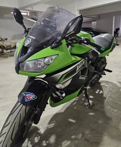 Kawasaki Ninja 400R 2012