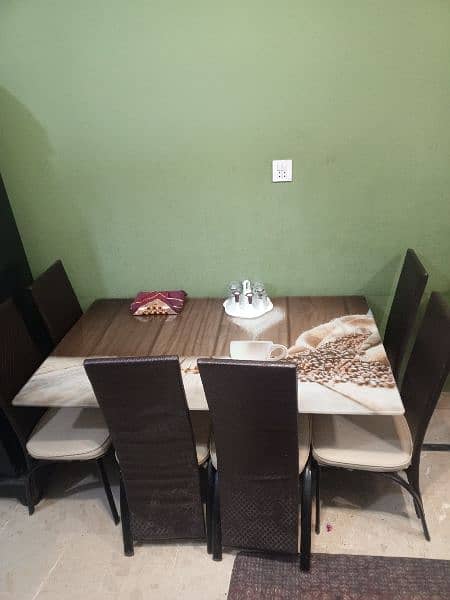 Dining table for sell 2