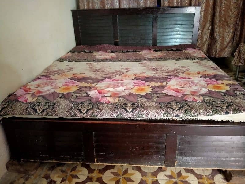 King Size bed set with mattress 3