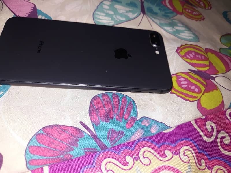 Iphone 8 plus Space gray color good condition 1