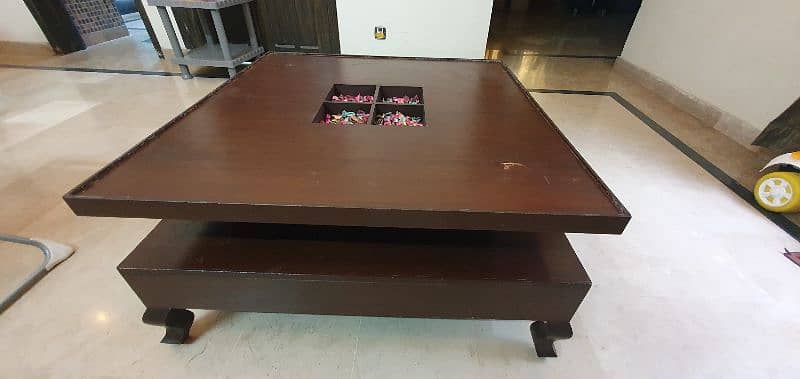 Center Table for Sale [3×3] 0