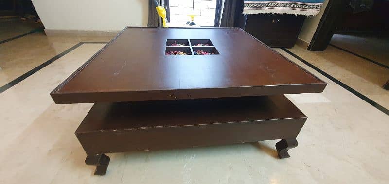 Center Table for Sale [3×3] 1