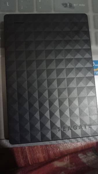 Segate External portable drive 1 TB 2