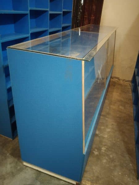 new counter for sell size 4 by 8 fit 1