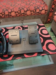 a good condition racing wheel only few days use 0