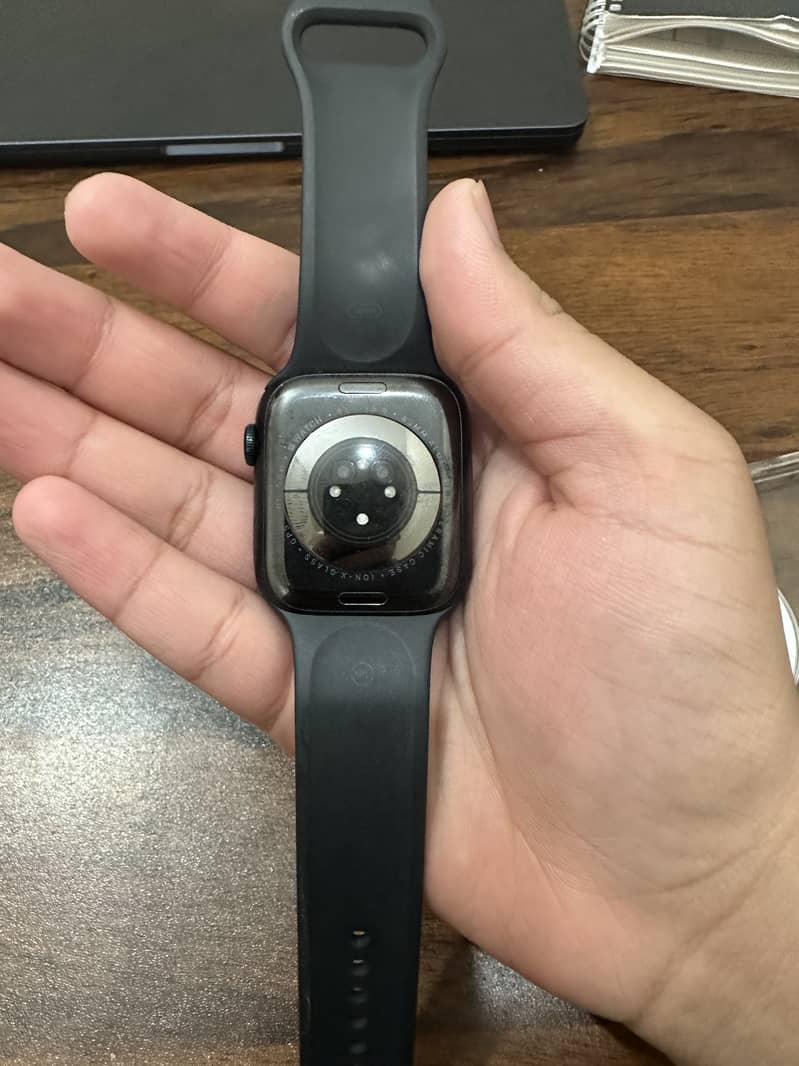 Apple Watch Series 8 1