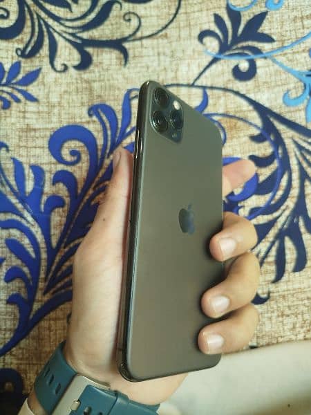 iphone 11 pro max / 256gb / PTA Approved 3