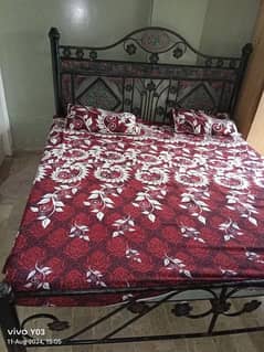 iron bed