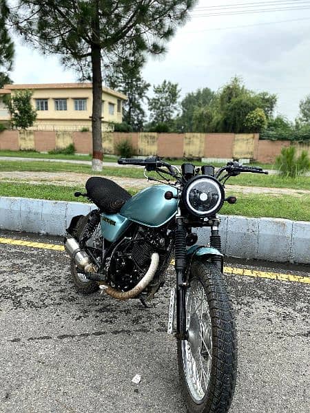 Suzuki 150 converted in cafe racer 8