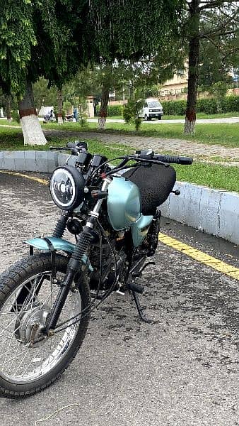 Suzuki 150 converted in cafe racer 10