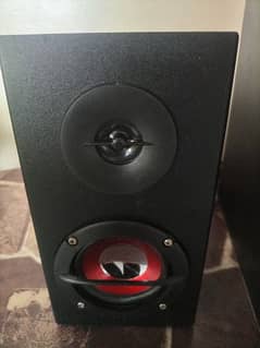 Hyundai speaker 10/10 condition