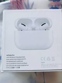 Apple AirPods pro charging case