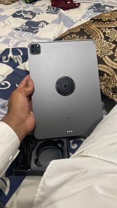 IPad Pro m1  128GB 2021 3rd (Urgent sale)