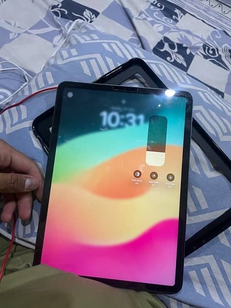 IPad Pro m1  128GB 2021 3rd (Urgent sale) 5