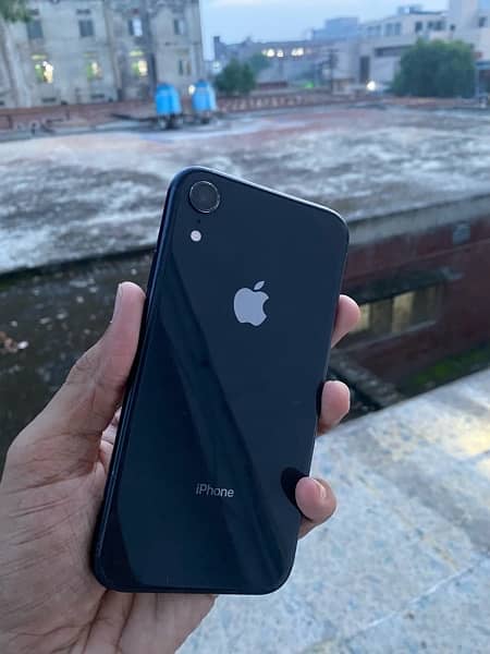 Iphone XR Factory Unlock 64GB non pta 2