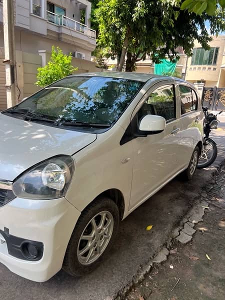 Daihatsu Mira 2014 2