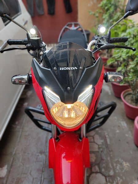 HONDA CB 150 F 5