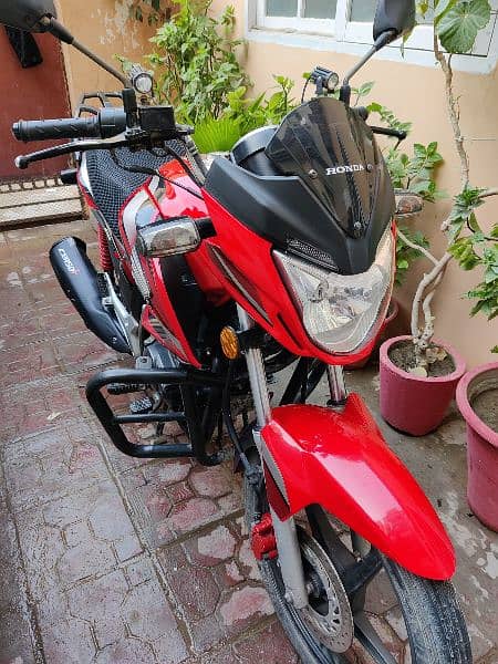 HONDA CB 150 F 8