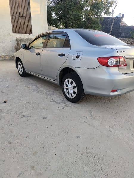 Toyota Corolla GLI 2011 12