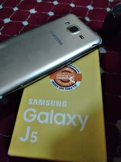 Samsung j5 2gb ram 8storage 10/7 Hy