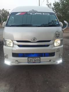 Toyota hiace grand cabin 223