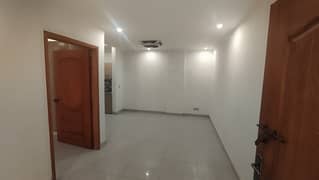 1 BED ROOMS LIKE NEW NON FURNISH IDEAL LOCATION EXCELLENT FLAT FOR RENT IN BAHRIA TOWN LAHORE