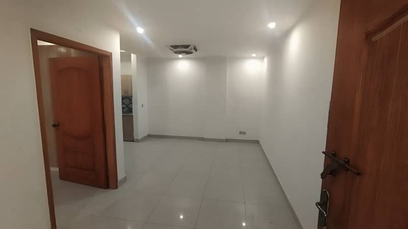 1 BED ROOMS LIKE NEW NON FURNISH IDEAL LOCATION EXCELLENT FLAT FOR RENT IN BAHRIA TOWN LAHORE 1