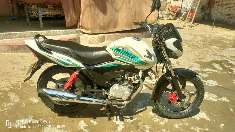 Honda CB 125f 22/23 model invoice may hy Peshawar  belkul zero hy 6