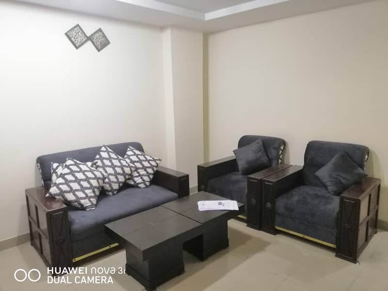 Flat for rent / Luxury appartment available for rent / Room for rent 2