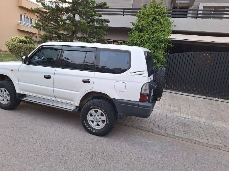 Toyota Prado 2000 3