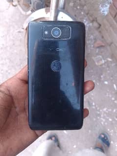 Motorola x8 2gb ram 16 gb momry