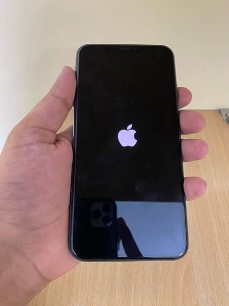 iPhone xs max 512Gb Pta Approved Dual sim 2