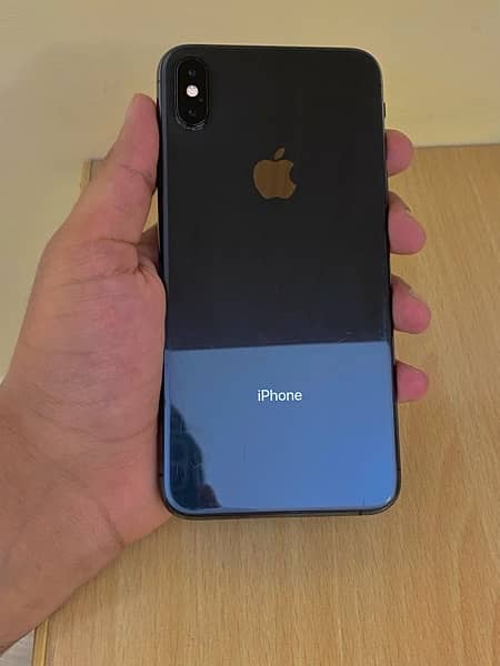 iPhone xs max 512Gb Pta Approved Dual sim 4