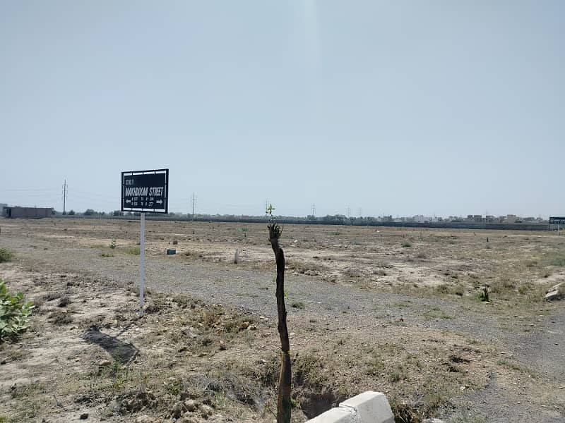 Plot for sale in sachal Sarmast society 2