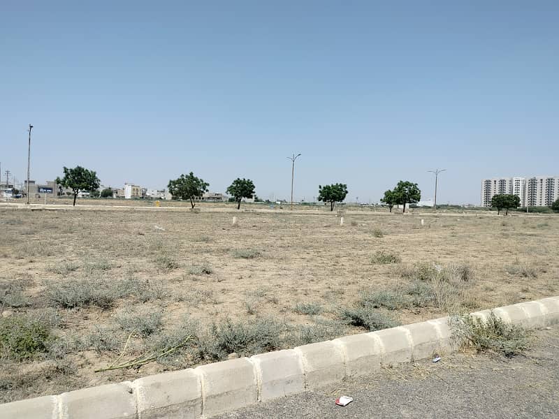 Plot for sale in sachal Sarmast society 13