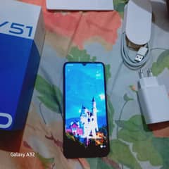 Vivo y51 4gb/128gb one hand use