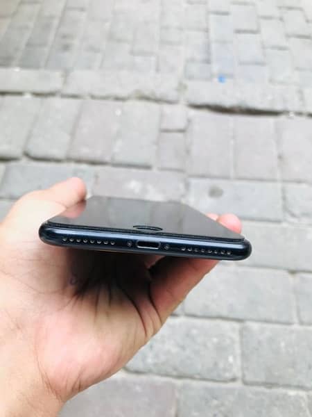 i phone 7 plus  with Box charger 2