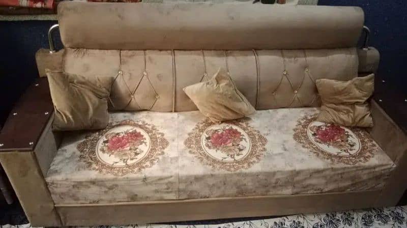 Urgent Sale Sofa Set 5 Person 1