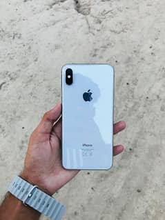 I phone xs max 64gb   factory unlock for sale phone 03095225516