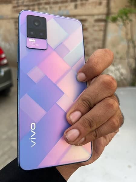 vivo v21E 4