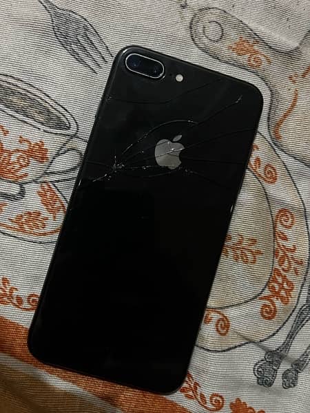 iPhone 8 Plus non pta back camera not working and back glass damage 1