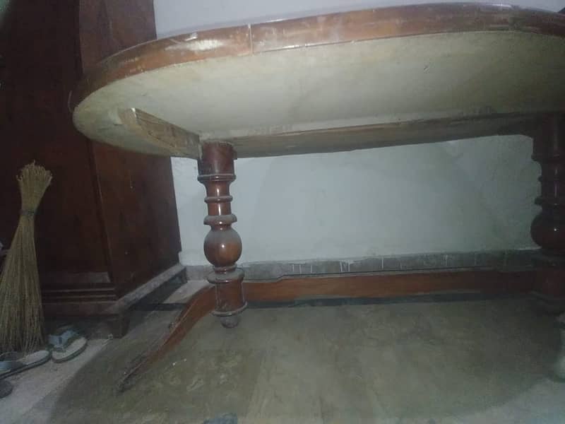 Dining table for sell at affordable price 2