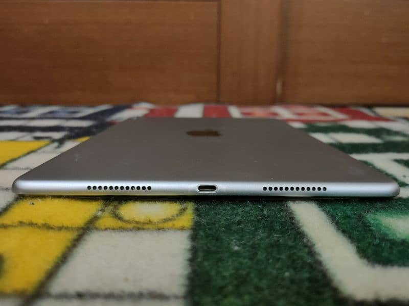 Ipad pro (9.7 inch) for sale 8